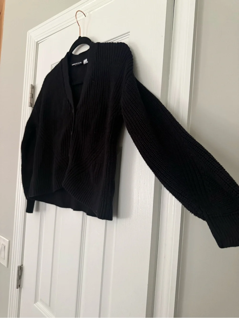 GAP Black Ribbed Button-Up V-Neck Cardigan